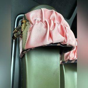 Slides (Fendi look-a-like)